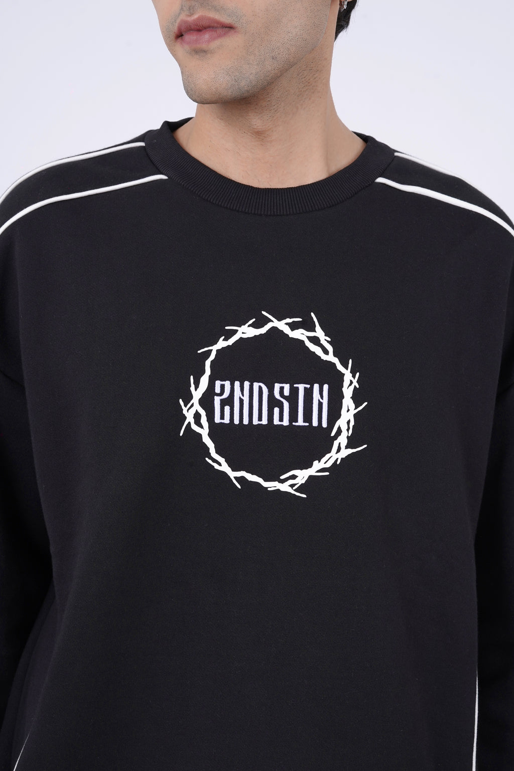 2NDSIN ESSENTIALS 001