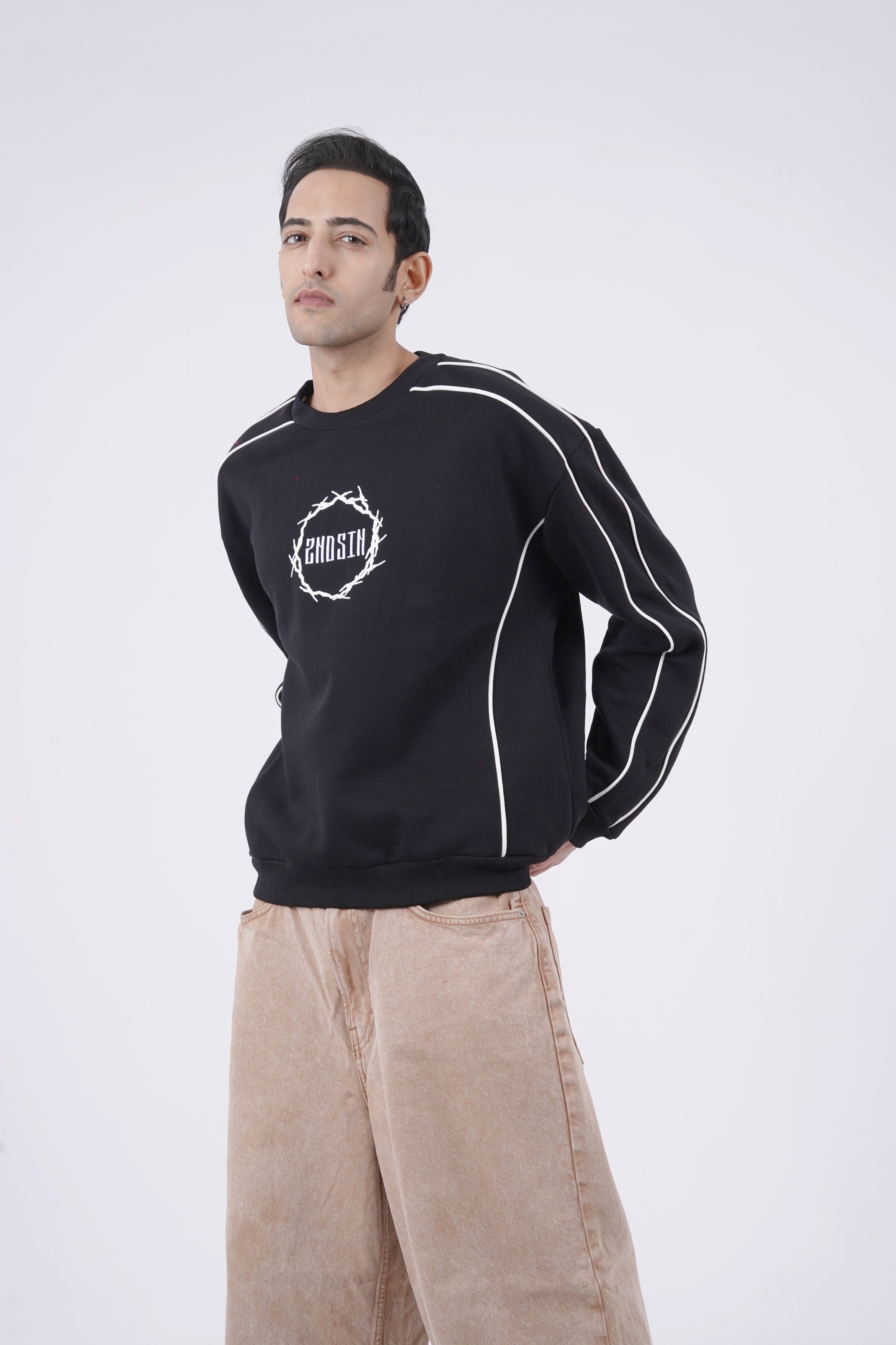 2NDSIN ESSENTIALS 001